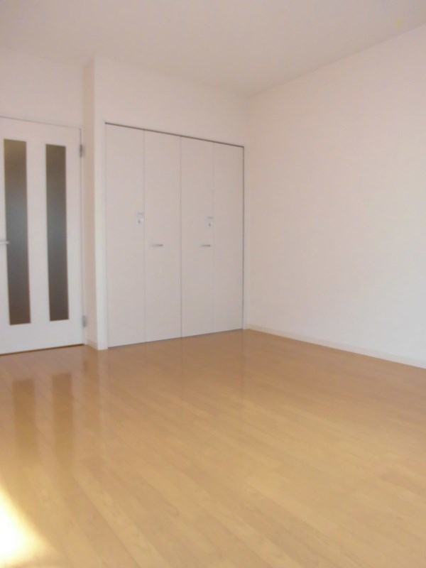 プレジール ベッドルーム