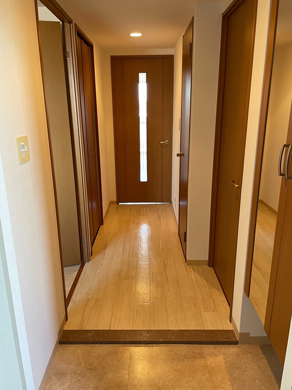ヴィエルジュ エフ 玄関