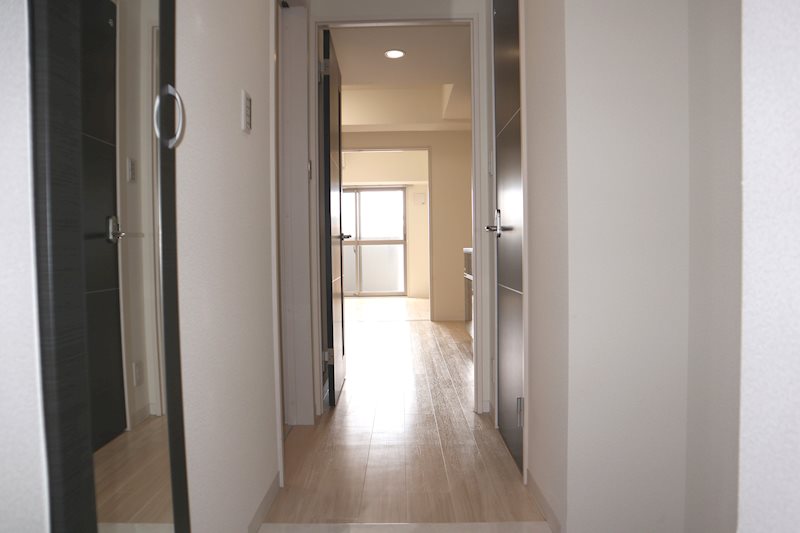 エスカルコート 玄関