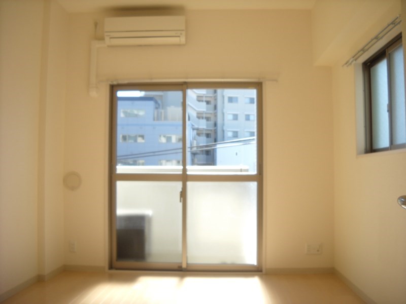 ドミトリーハウス茅ヶ崎 リビング