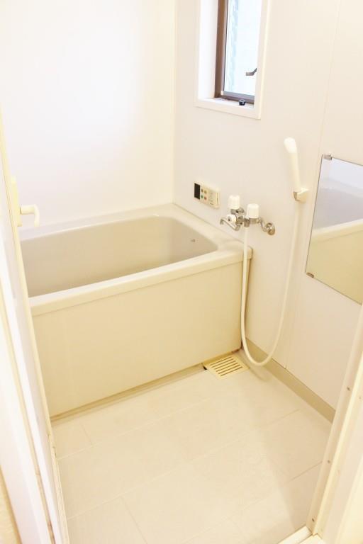 ジュネスト1番館 風呂画像