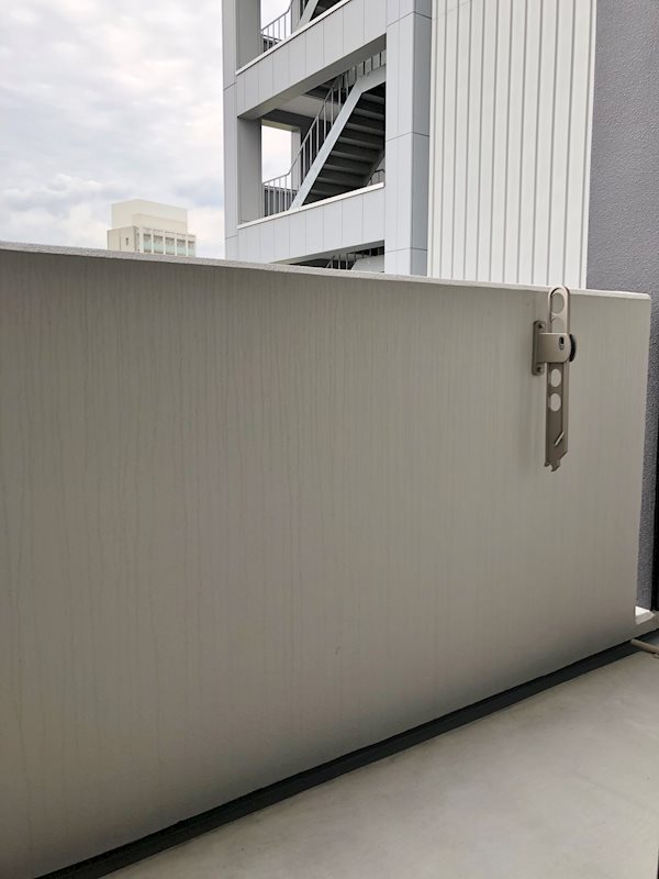 ア レーズ ベランダ