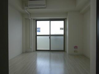 ロイヤルピジョン ライズ リビング