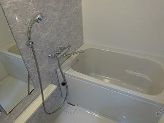 ロイヤルピジョン ライズ 風呂画像