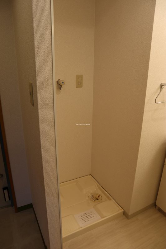 イースト・ワン その他4