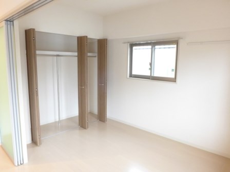 ヴィラ アクシス ベッドルーム