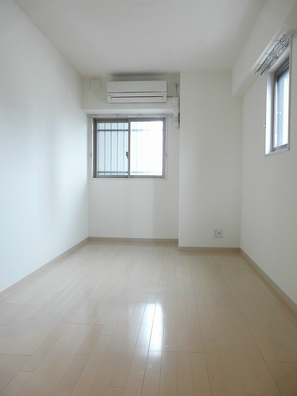 グランドゥール敷津 ベッドルーム