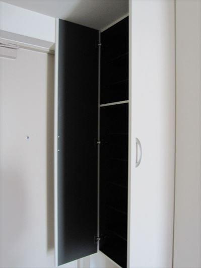 ソルジェ･K 玄関