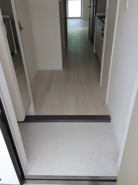 ｼｭﾛｽ ﾌｫﾝ ｱｲﾝ 玄関