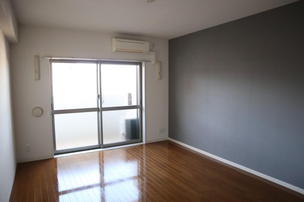 ビンシスターレット リビング