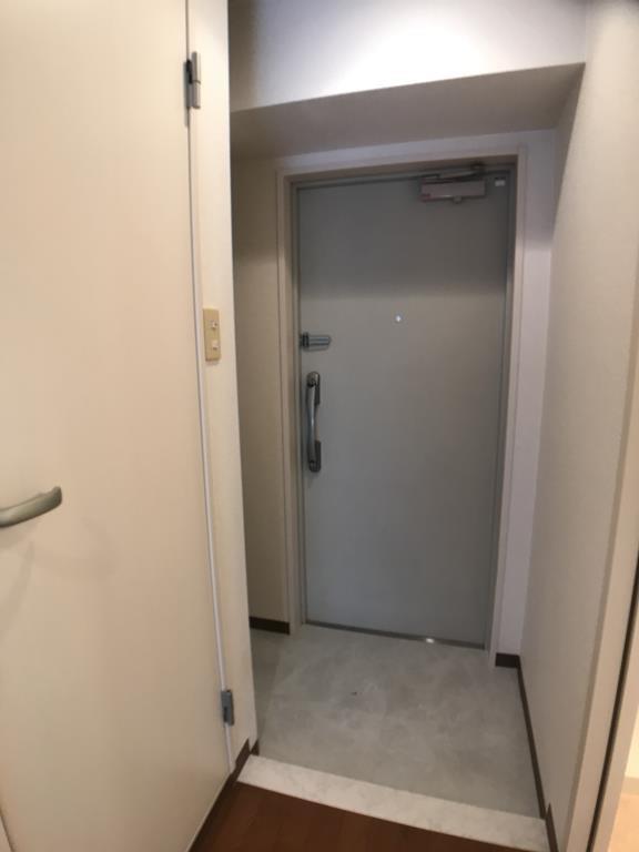 アラモ･1 玄関