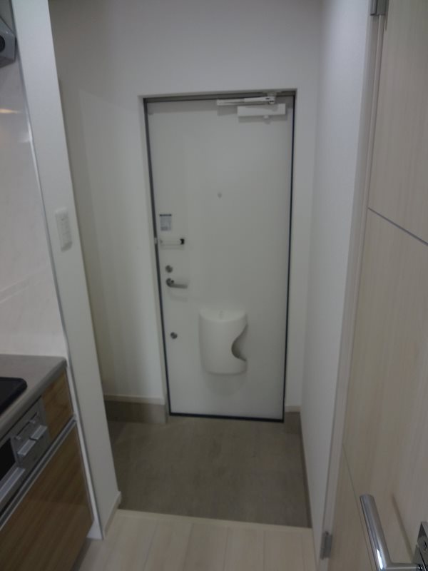 ポートパレス東海通 玄関