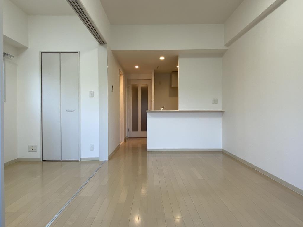 RobustCourt ベッドルーム