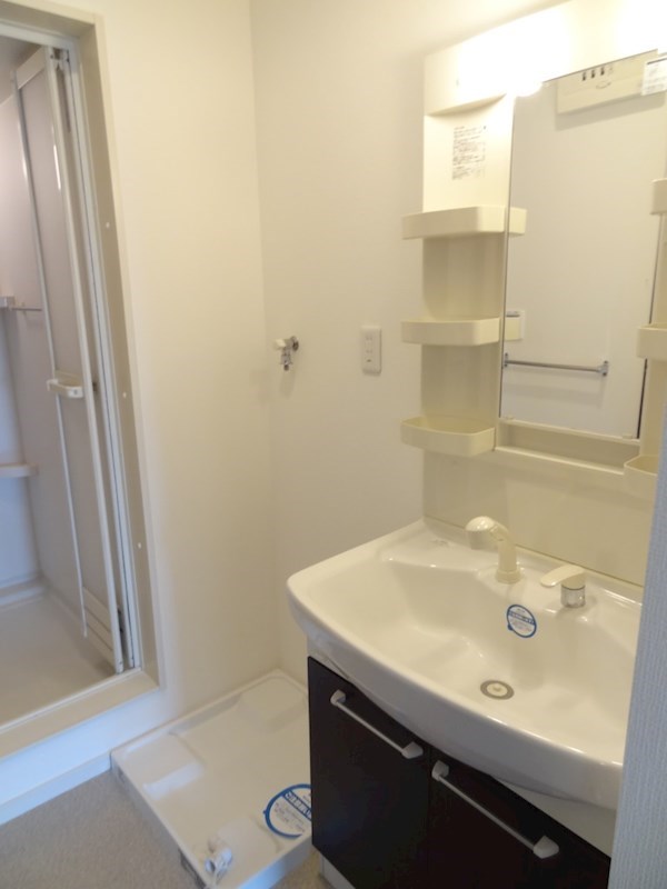 ドミール・エモア その他5