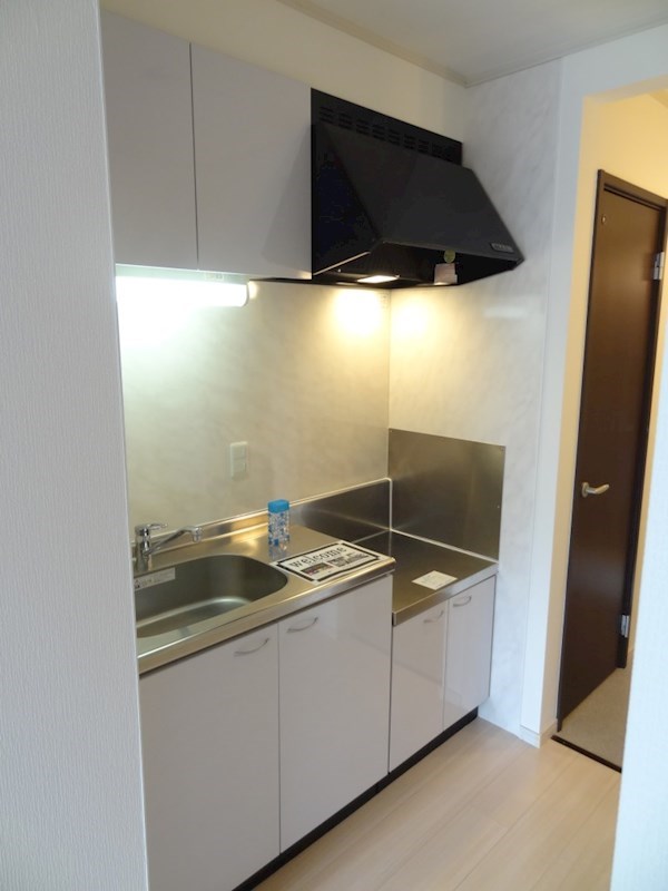 ドミール・エモア キッチン