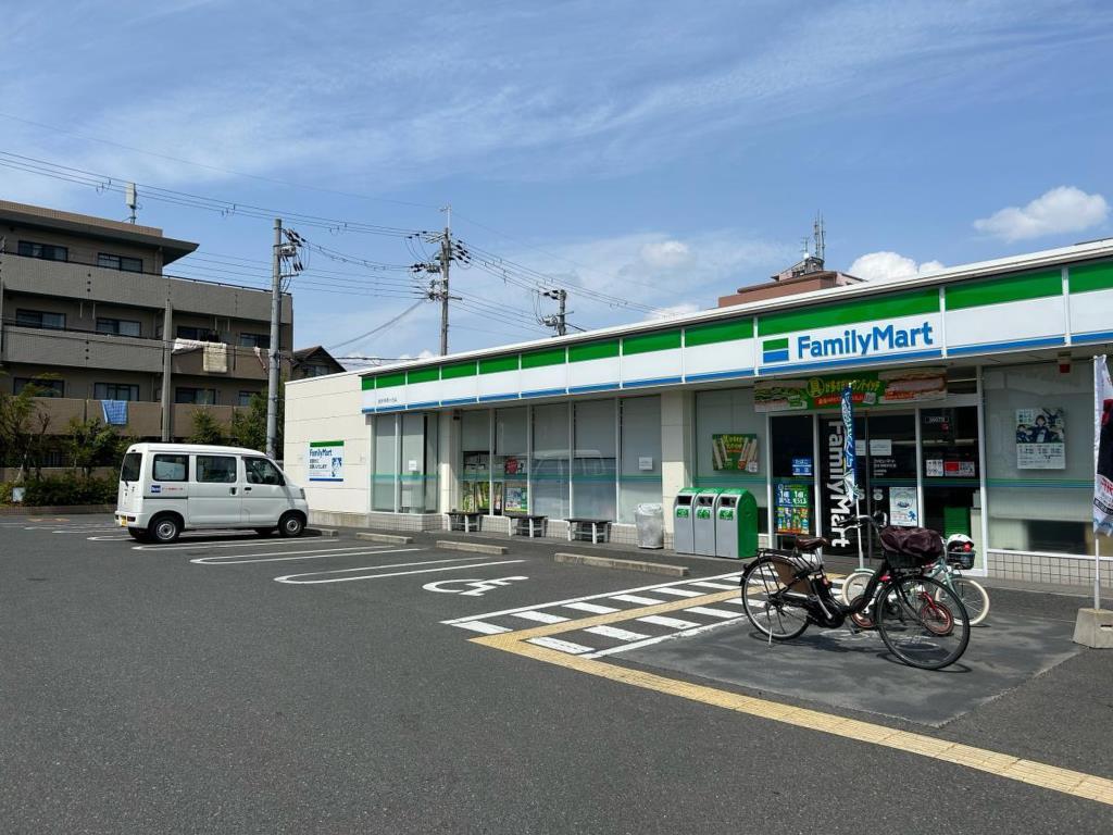 インペリアル南ヶ丘 コンビニ