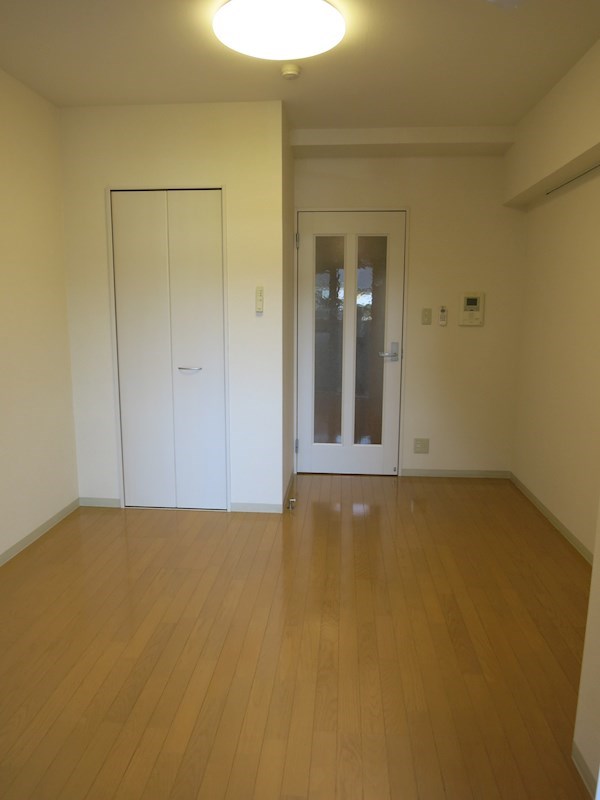 Ｆコスモ新検見川 リビング