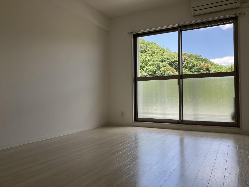 ツルトスコⅡ番館 リビング