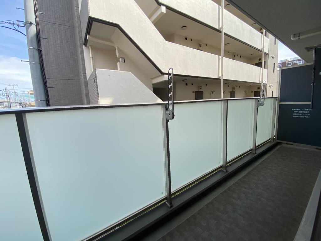 インペリアル弦巻 ベランダ