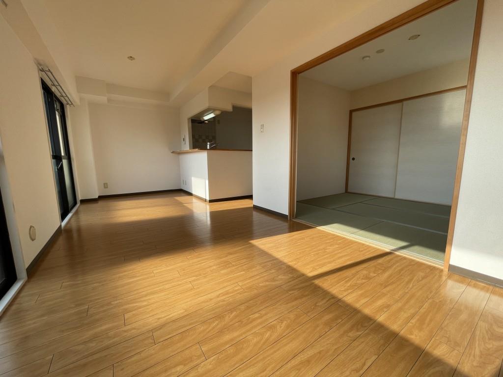 プリムローズタカダ リビング