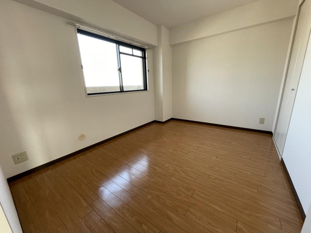 プリムローズタカダ ベッドルーム