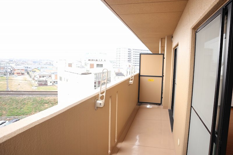 プリムローズタカダ ベランダ