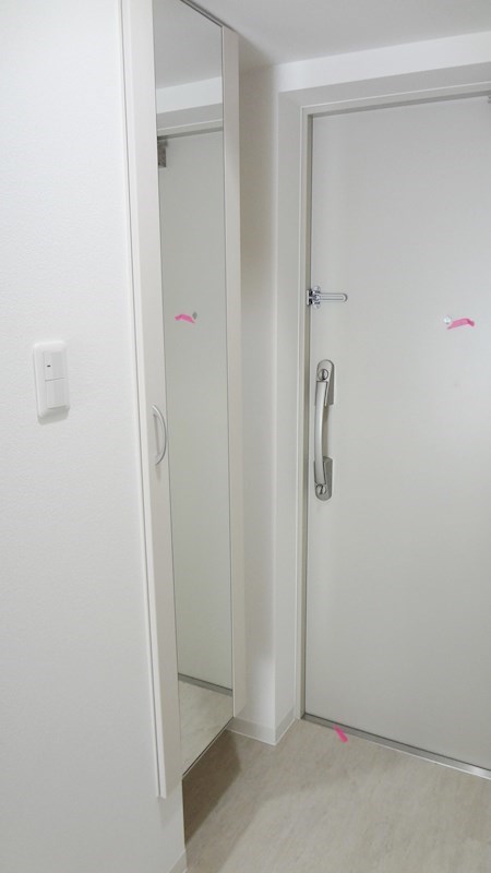 ル・ソレイユ 玄関