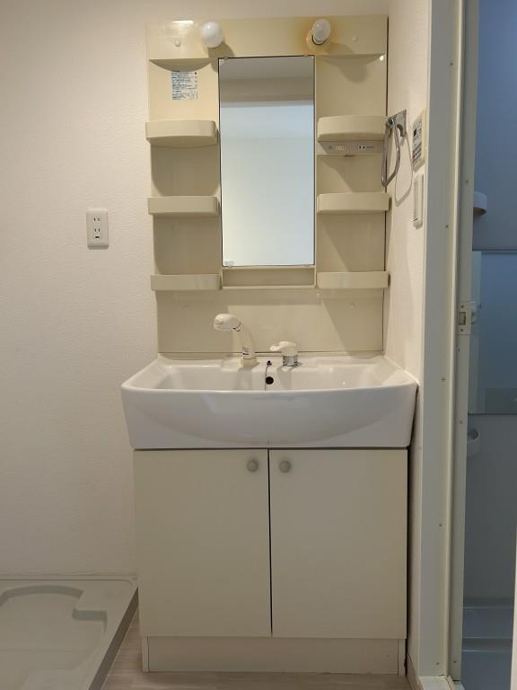 アクシス その他9