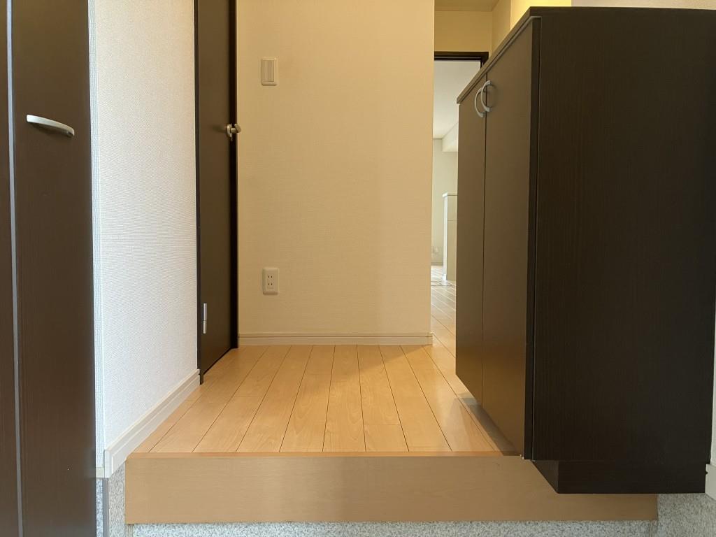 チェリーあい 玄関