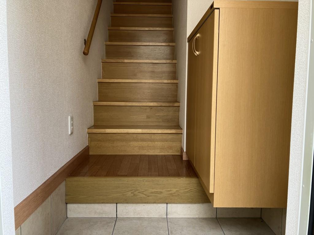 メゾンドエム 玄関