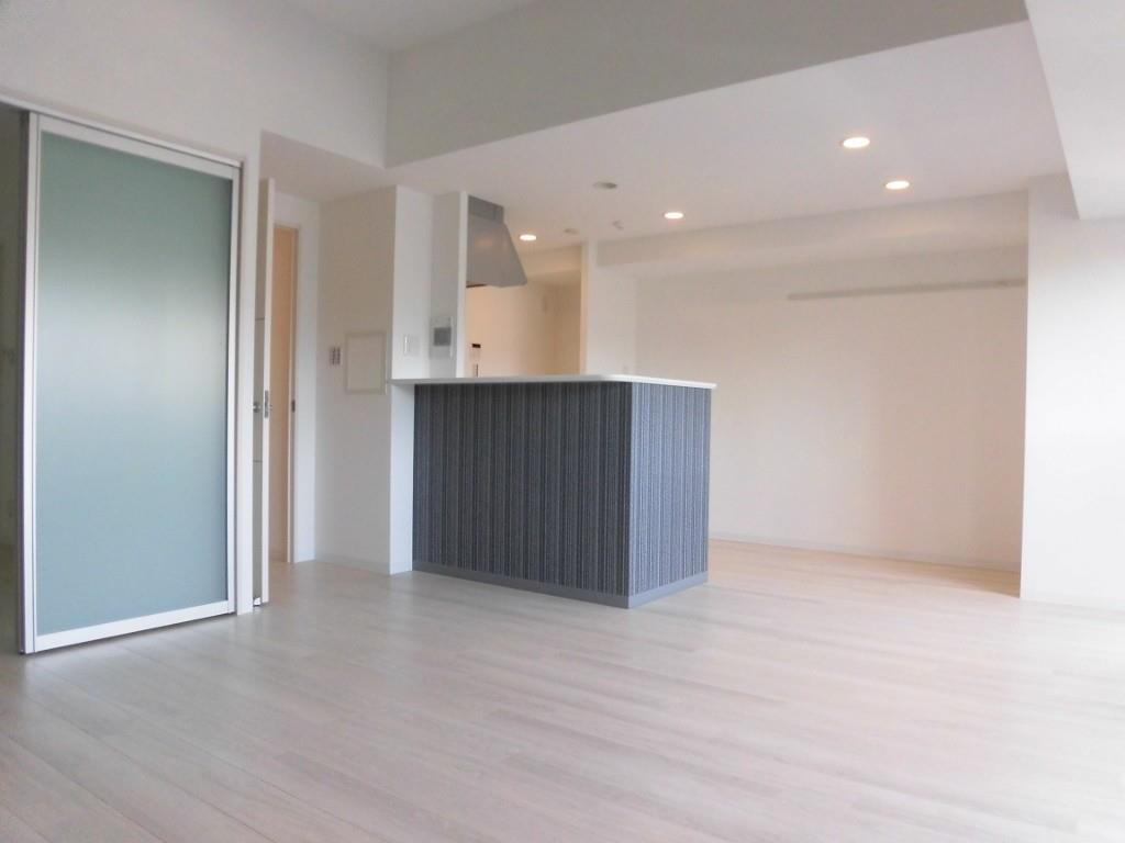 フレール江坂レジデンシャル リビング