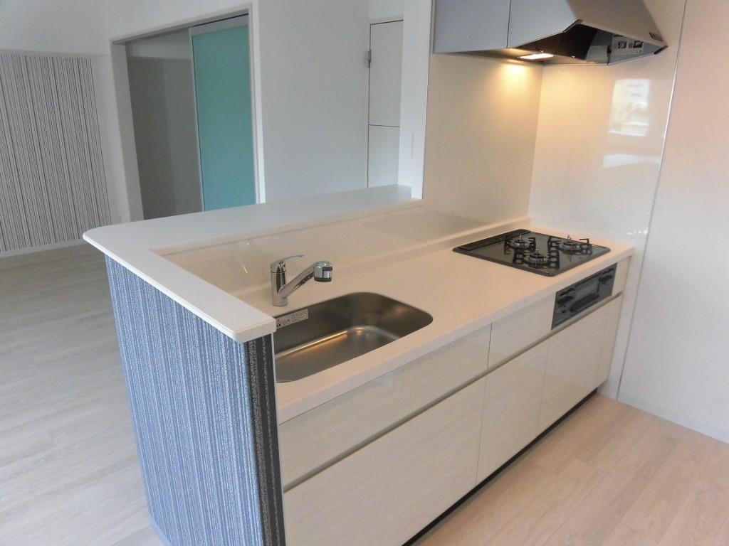 フレール江坂レジデンシャル キッチン