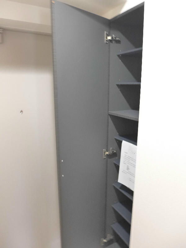 アルコバレーノ 玄関