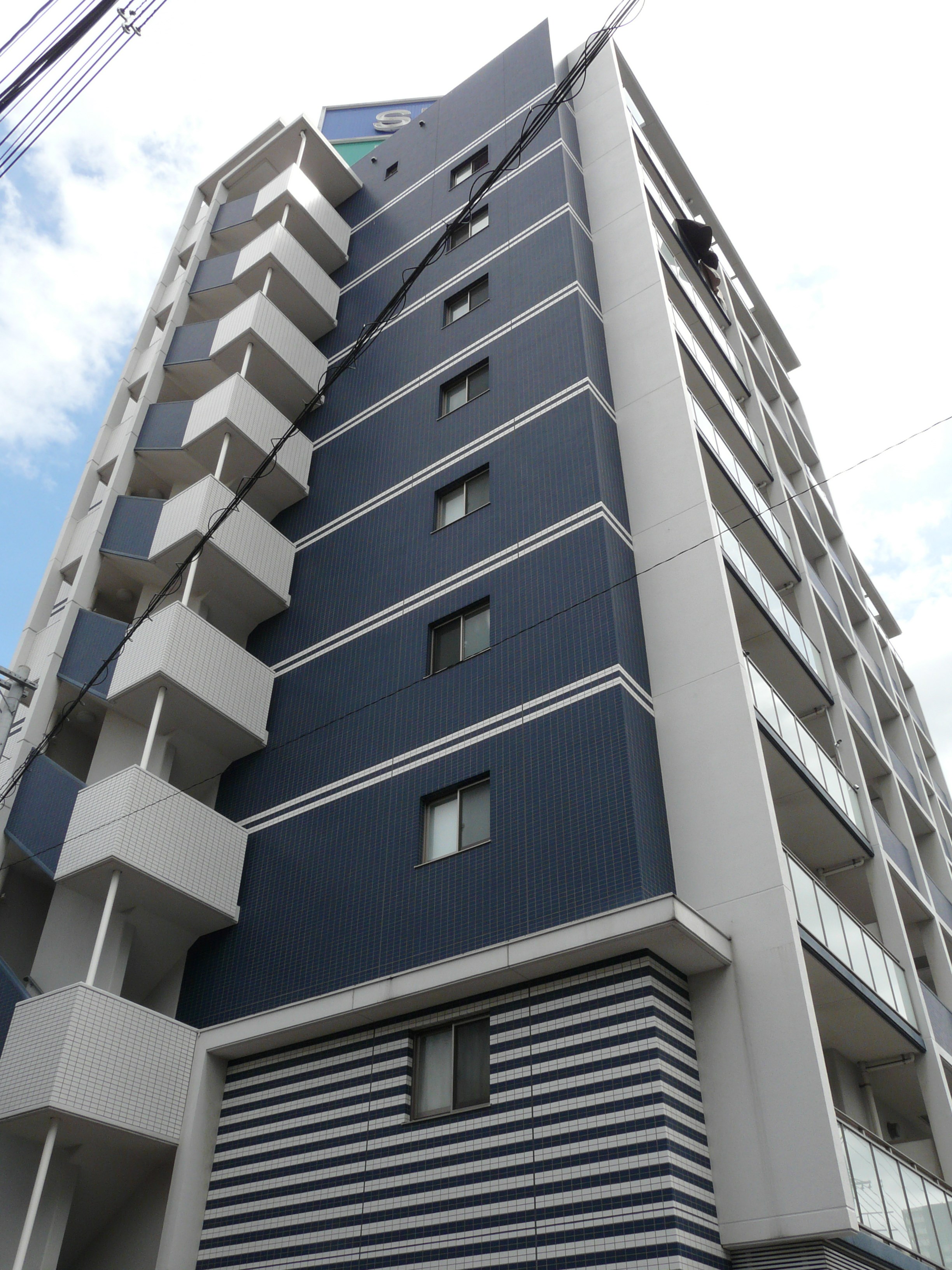 メゾンクラウン鷺洲 901号室 外観