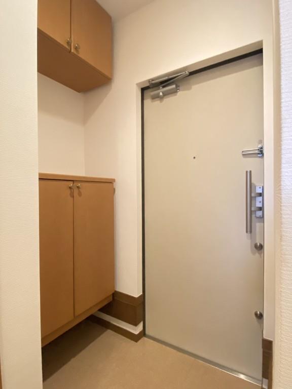 アムール・ユー 玄関