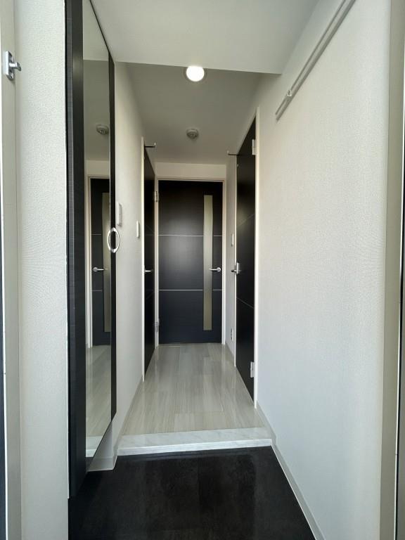 ル・ソレイユ 玄関