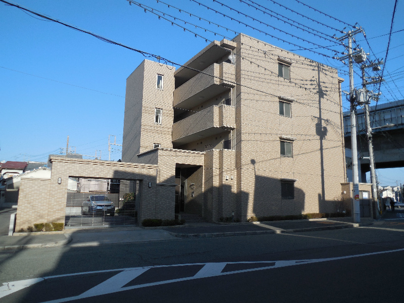 ロワイヤル ヴァンテ 403号室 外観