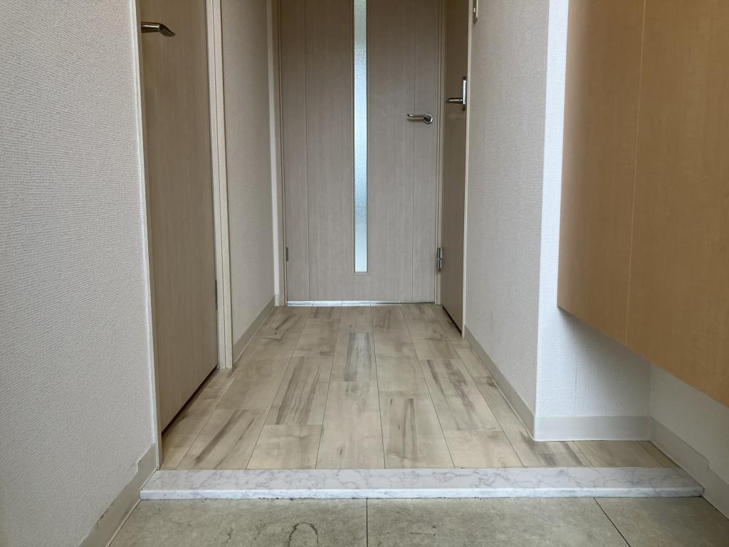 グレイス神田 玄関