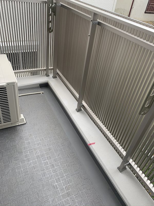 Cleyera　ROKA ベランダ