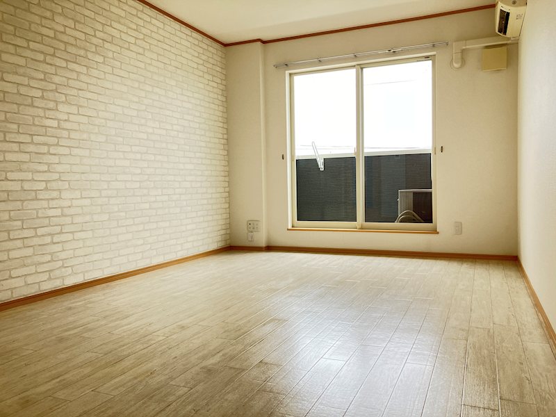 ドゥムール ストレチア リビング