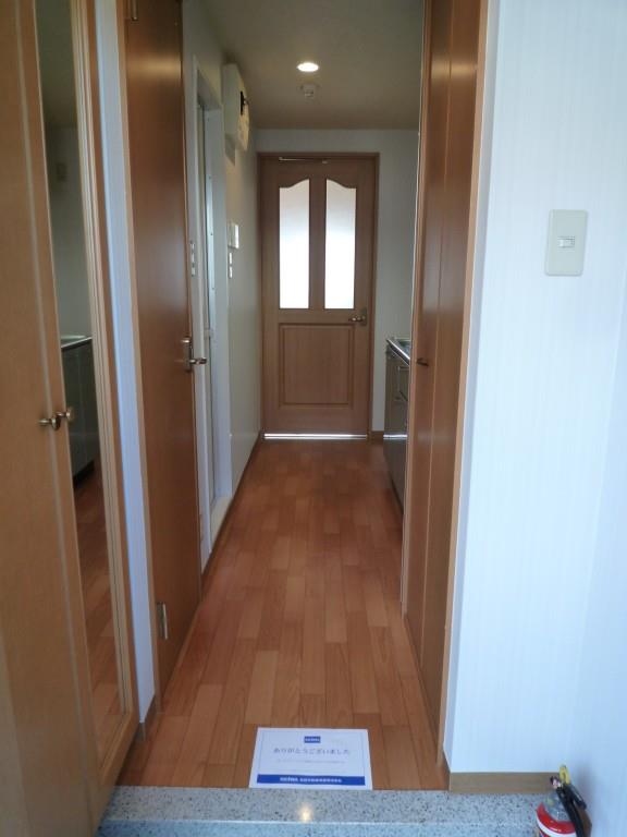 アジュールⅠ 玄関