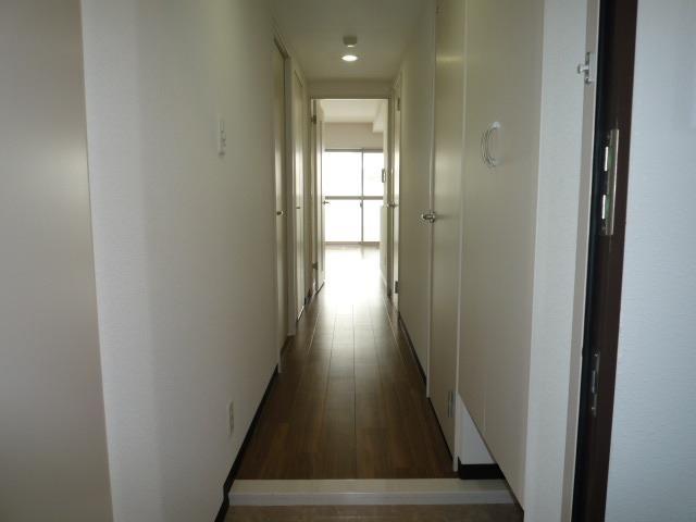 メイボーアネックス 玄関