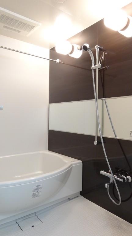 アクアブルー 風呂画像