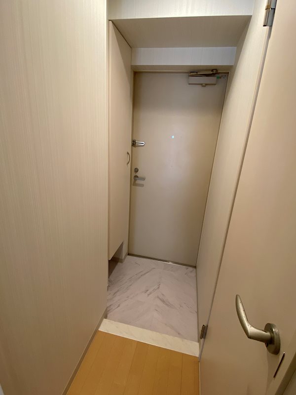 ランエージ新御徒町 玄関