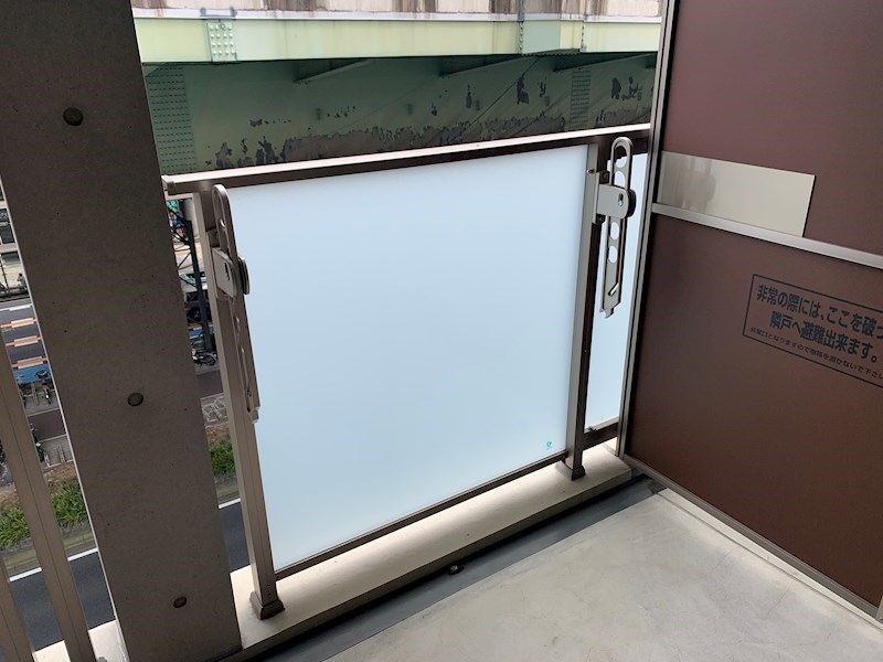 トレヴィ高岳 ベランダ