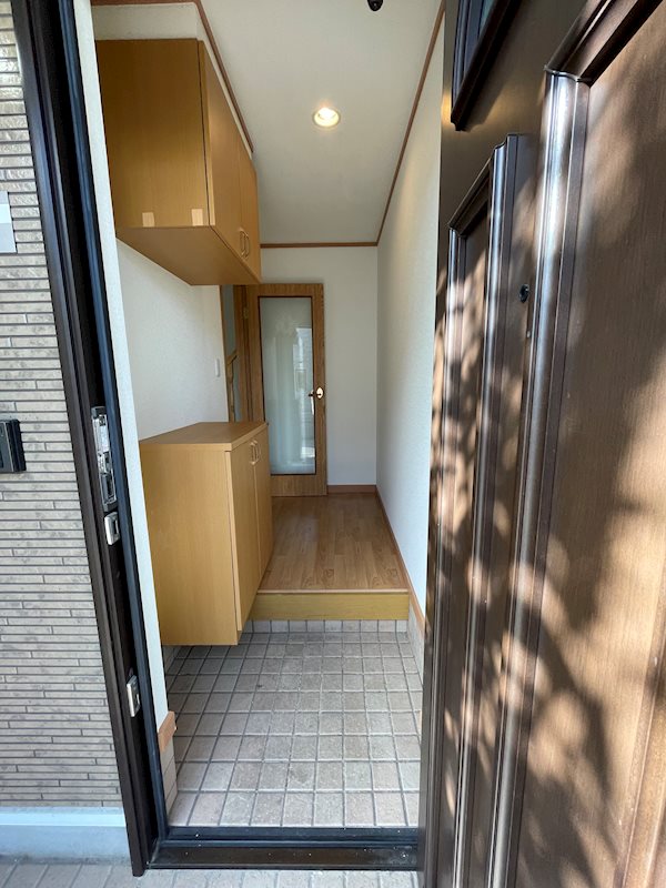 ヴィラージュ刀根山Ⅱ 玄関