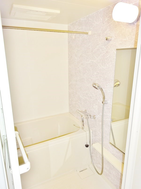 ヴィラージュ刀根山Ⅱ 風呂画像