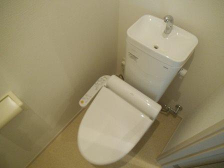 ワイズウェル桃谷 リビング