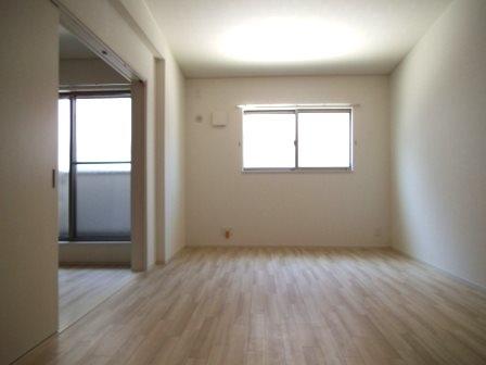 ワイズウェル桃谷 ベッドルーム