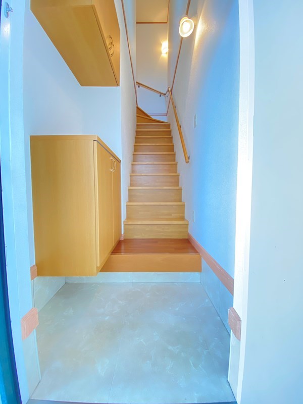 プロニティヴィラC 玄関